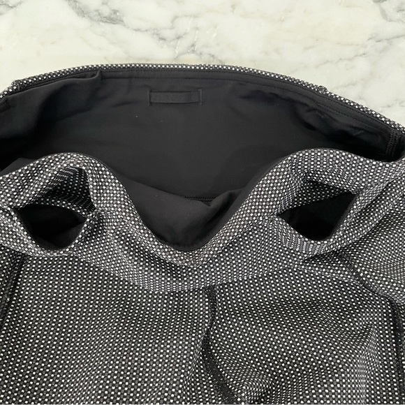 Lululemon tiny geo black white full length leggings zippered pockets luxtreme 6 - Picture 10 of 11